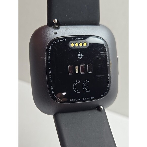 Fitbit Versa 2 Smartwatch Rose Gold 40mm Alexa WR50 Always On Display W/Charger - Picture 10 of 10